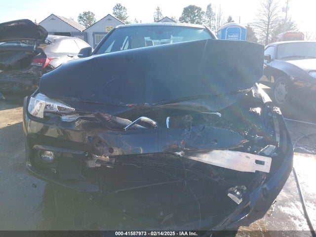 WBA8B9G57HNU49951 BMW 330I