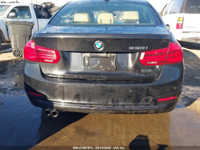 WBA8B9G57HNU49951 BMW 330I