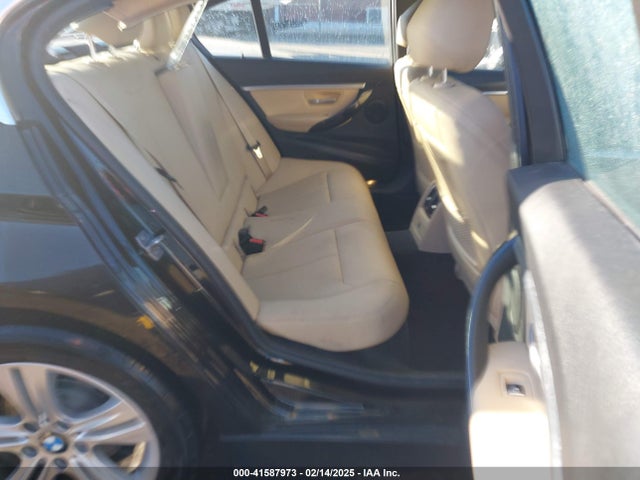 WBA8B9G57HNU49951 BMW 330I