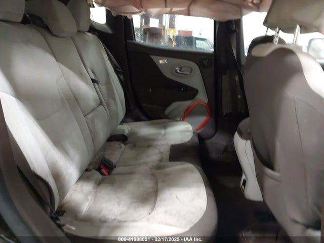 Jeep Renegade Latitude 2015 ZACCJBBT9FPB79784 Image 8