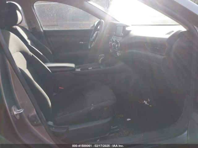 3N1AB8BV5NY231174 Nissan Sentra S Xtronic Cvt
