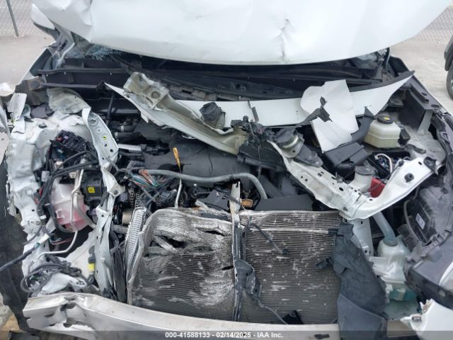 5TDCZRAH8NS539983 Toyota Highlander L