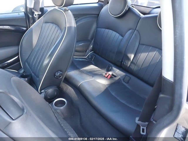 2007 MINI COOPER S WMWMF73597TV31946 Photo 7