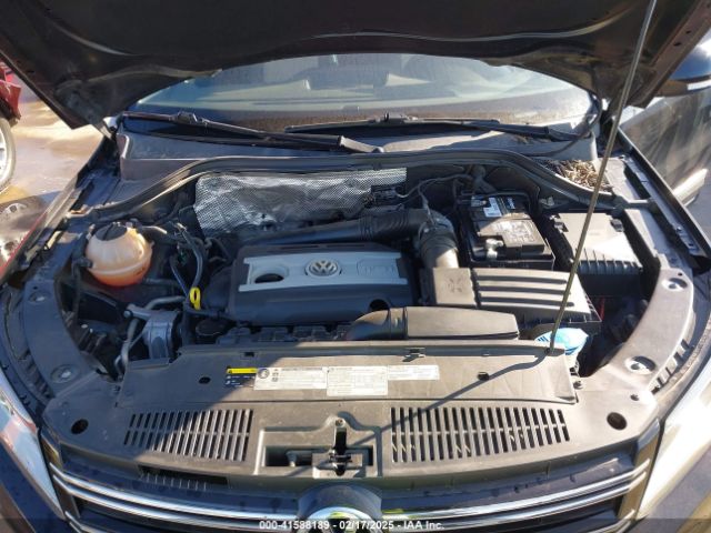 2017 VOLKSWAGEN TIGUAN WVGRV7AX2HK015267 Photo 9