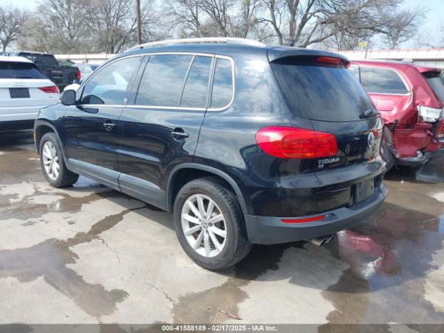 2017 VOLKSWAGEN TIGUAN WVGRV7AX2HK015267 Photo 2