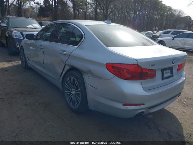 2019 BMW 530I WBAJA7C52KWW48938 Photo 2