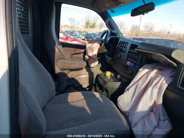 1GCWGAFG4J1338478 Chevrolet Express 2500 Work Van