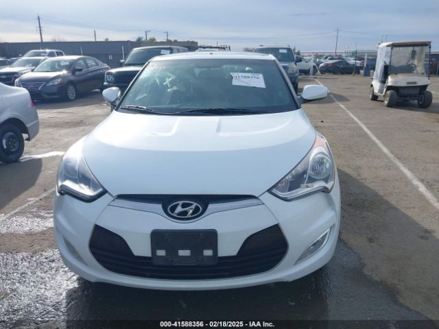 KMHTC6ADXHU318331 Hyundai Veloster Value Edition