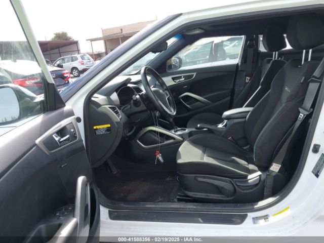 KMHTC6ADXHU318331 Hyundai Veloster Value Edition