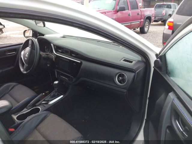5YFBURHEXHP635830 Toyota COROLLA SE
