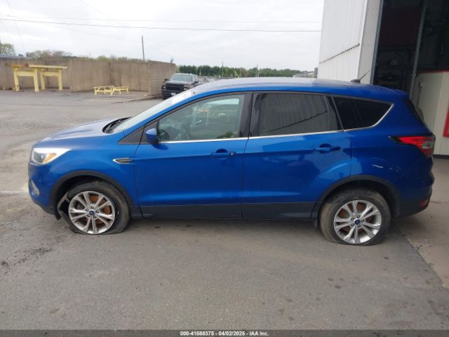 1FMCU9GD5HUD34250 Ford ESCAPE SE