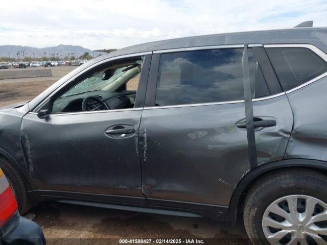 5N1AT2MT7LC763496 Nissan Rogue S Fwd
