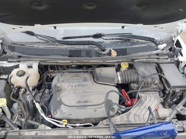 2C4RC1CG7NR105208 Chrysler Voyager Lx