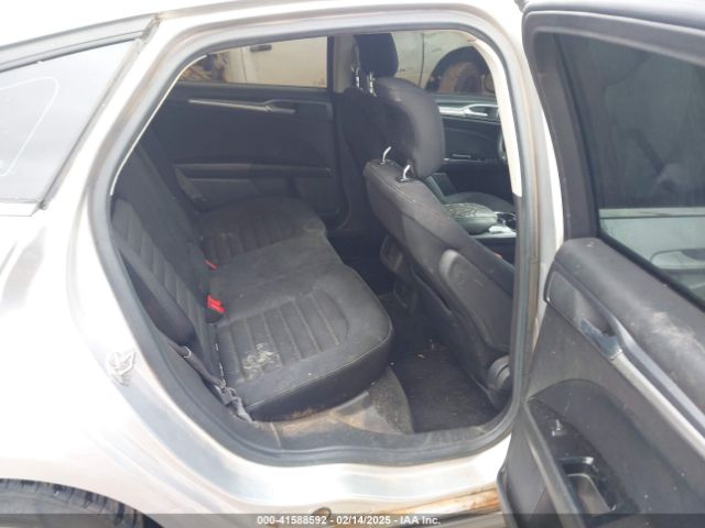 3FA6P0HD2ER185839 Ford FUSION SE