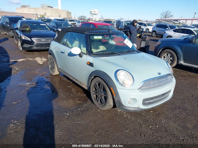 2013 MINI CONVERTIBLE WMWZN3C50DT568963 Photo 0