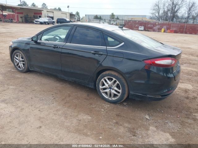3FA6P0H72FR266657 Ford FUSION SE
