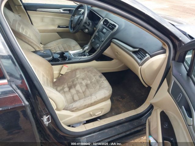 3FA6P0H72FR266657 Ford FUSION SE