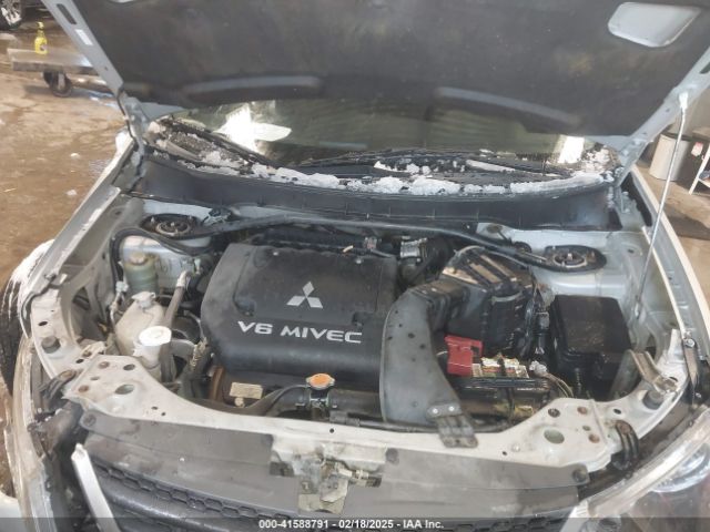 2008 MITSUBISHI OUTLANDER JA4MT31X08Z013323 Photo 9