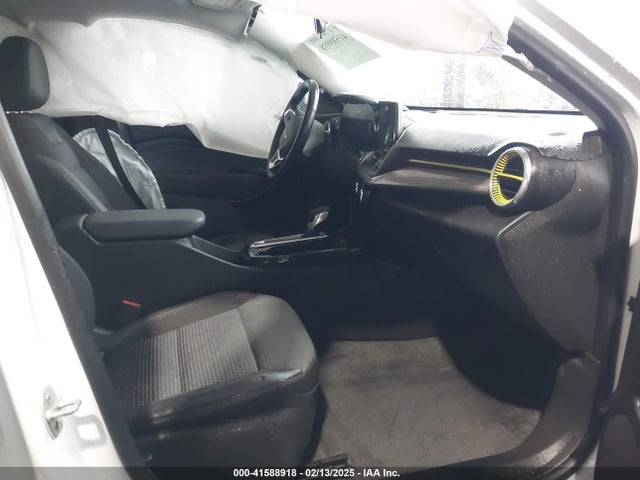 KL77LHE21RC163246 Chevrolet Trax Fwd Lt