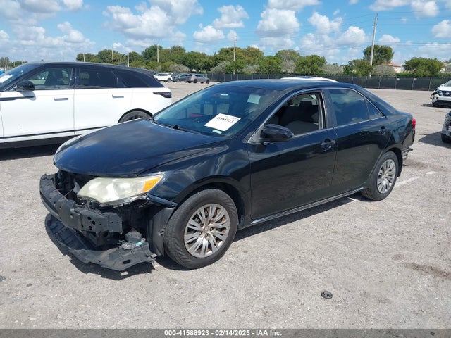 Toyota CAMRY LE 2014 4T1BF1FK2EU398460 Image 2