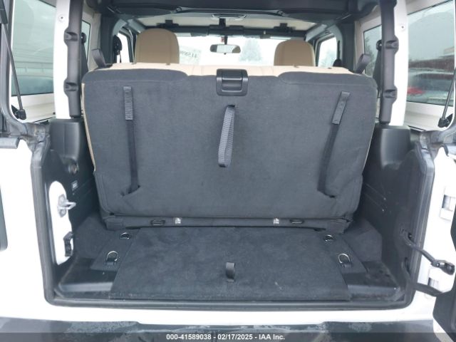 1C4GJXAN1MW527451 Jeep Wrangler Sport S 4x4