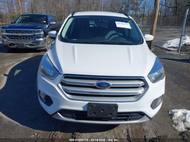 1FMCU9GD8JUB68294 Ford ESCAPE SE