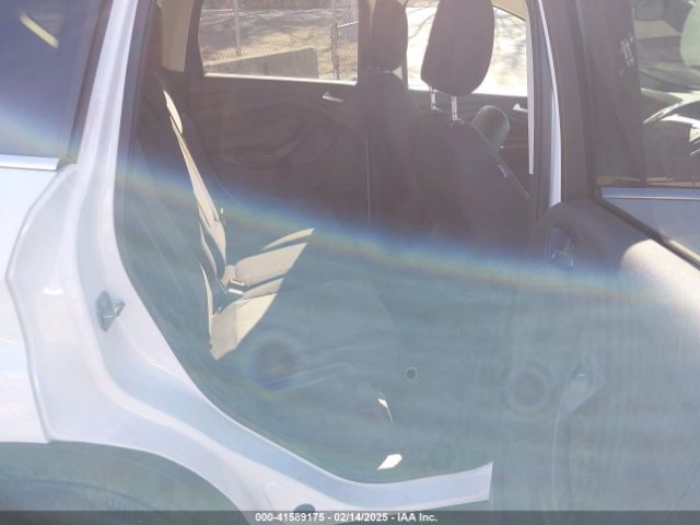 1FMCU9GD8JUB68294 Ford ESCAPE SE