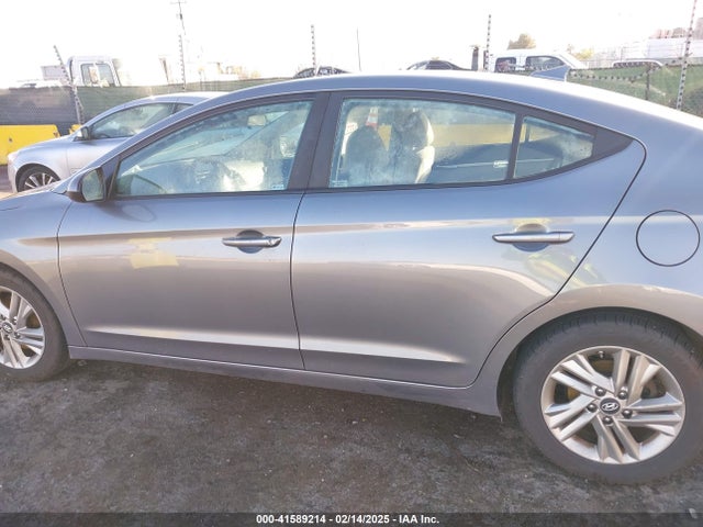 Hyundai ELANTRA SEL 2019 5NPD84LF0KH413060 Image 14