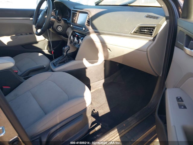 Hyundai ELANTRA SEL 2019 5NPD84LF0KH413060 Image 5
