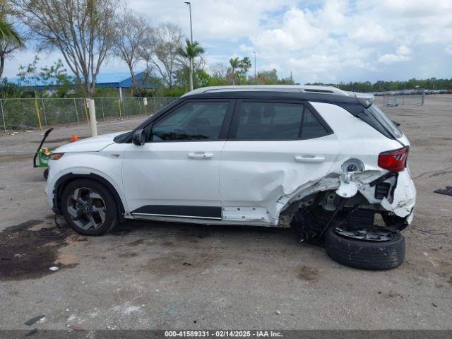 KMHRC8A33PU215490 Hyundai Venue Limited