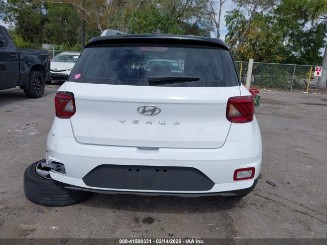 KMHRC8A33PU215490 Hyundai Venue Limited