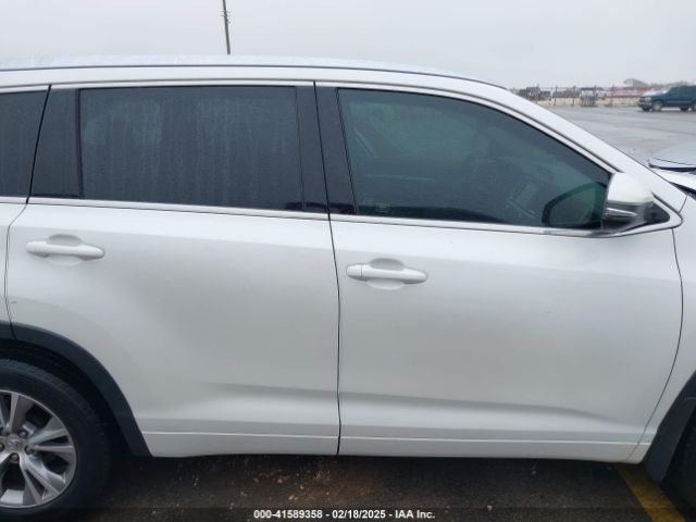 5TDKKRFH4FS113556 Toyota Highlander Xle V6