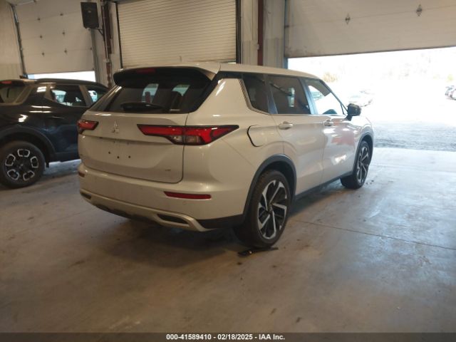 2024 MITSUBISHI OUTLANDER JA4J4VA89RZ012001 Photo 3
