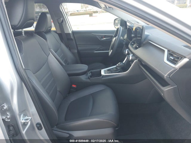 Toyota Rav4 Xle Premium 2024 JTMC1RFV1RJ026910 Image 5