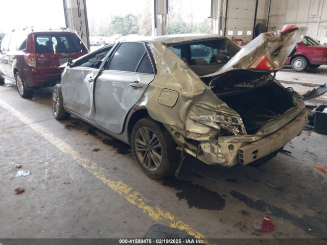 2015 TOYOTA CAMRY 4T1BF1FK0FU057706 Photo 2