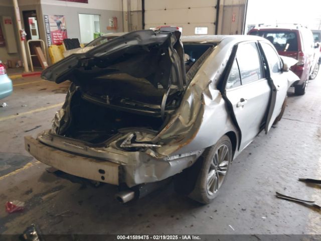 2015 TOYOTA CAMRY 4T1BF1FK0FU057706 Photo 3