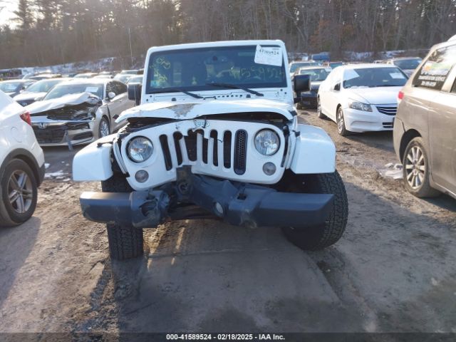 1C4BJWEG3FL546524 Jeep Wrangler Unlimited Sahara