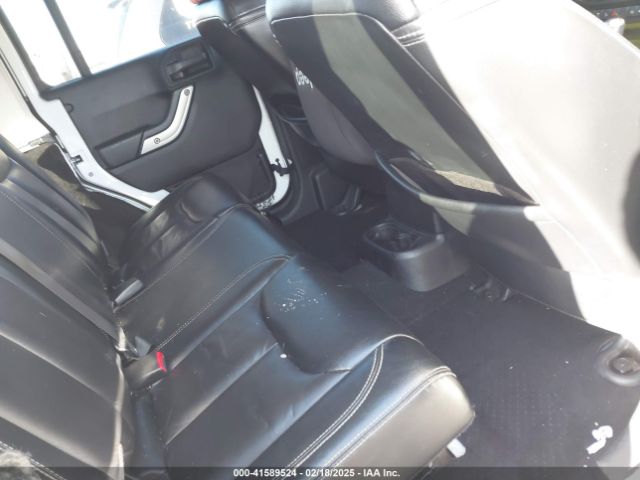 1C4BJWEG3FL546524 Jeep Wrangler Unlimited Sahara
