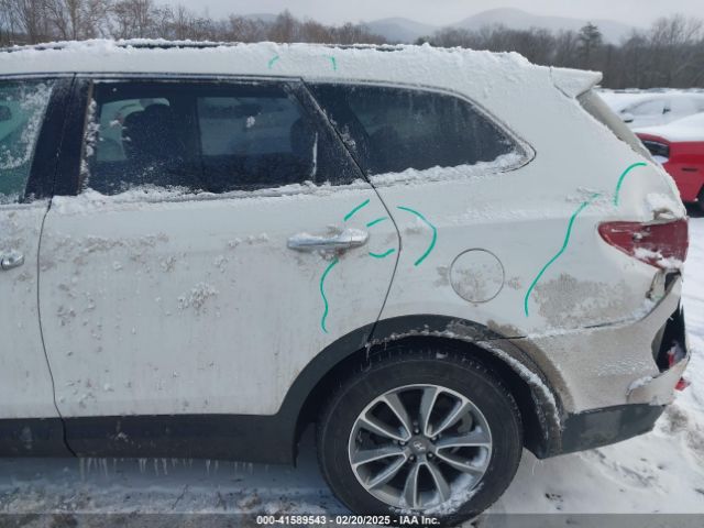 KM8SMDHF7HU207336 Hyundai Santa Fe Se