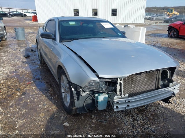 2014 1ZVBP8AM9E5250137 main image