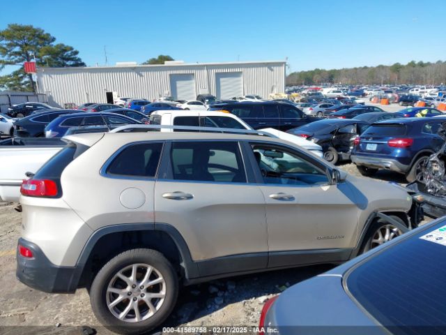 1C4PJLCB2EW269101 Jeep Cherokee Latitude
