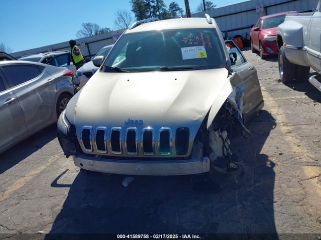 1C4PJLCB2EW269101 Jeep Cherokee Latitude