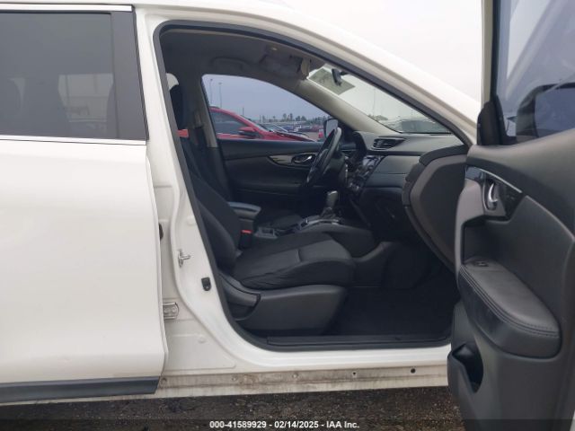 JN8AT2MT1HW145279 Nissan ROGUE SV