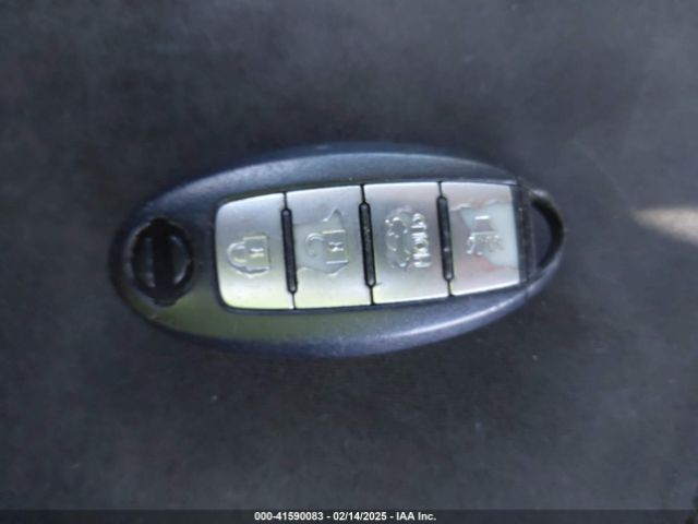 5N1AR2MNXFC621566 Nissan Pathfinder S