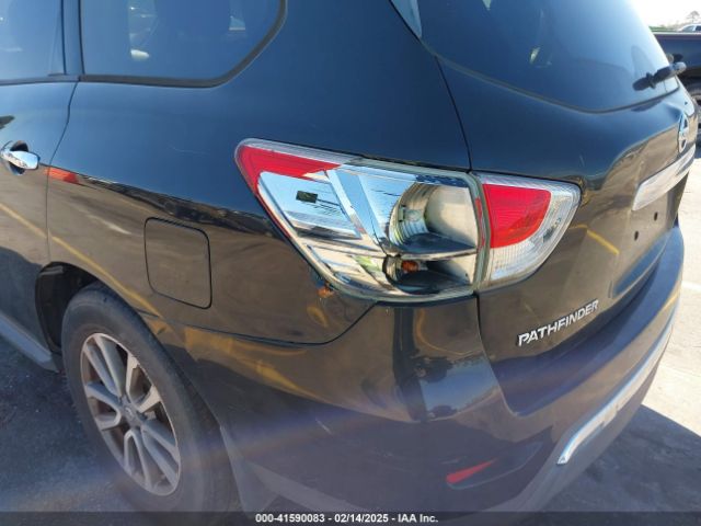 5N1AR2MNXFC621566 Nissan Pathfinder S