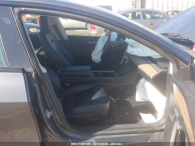 2023 TESLA MODEL 3 5YJ3E1EA0PF429415 Photo 4