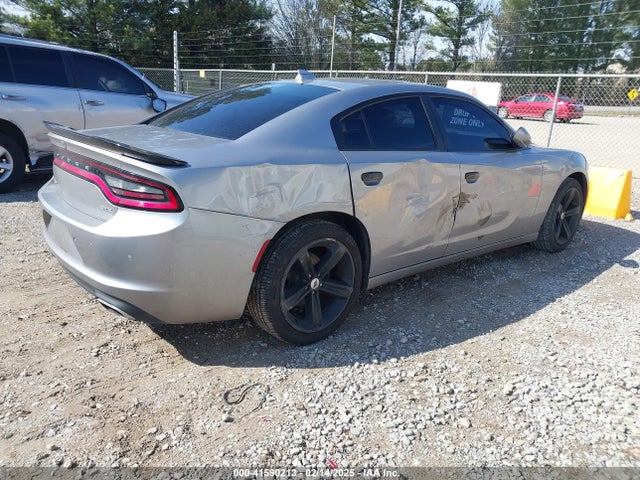 2C3CDXHG5JH121037 Dodge Charger Sxt Plus Rwd