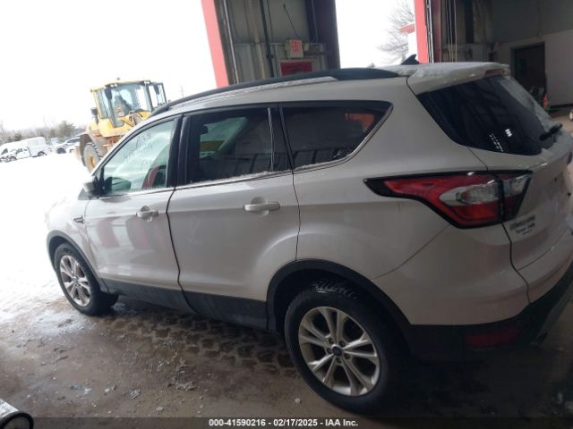 1FMCU9HD1JUB01566 Ford ESCAPE SEL