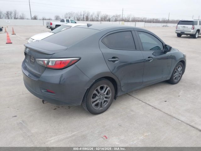 3MYDLBYV2KY520151 Toyota YARIS LE