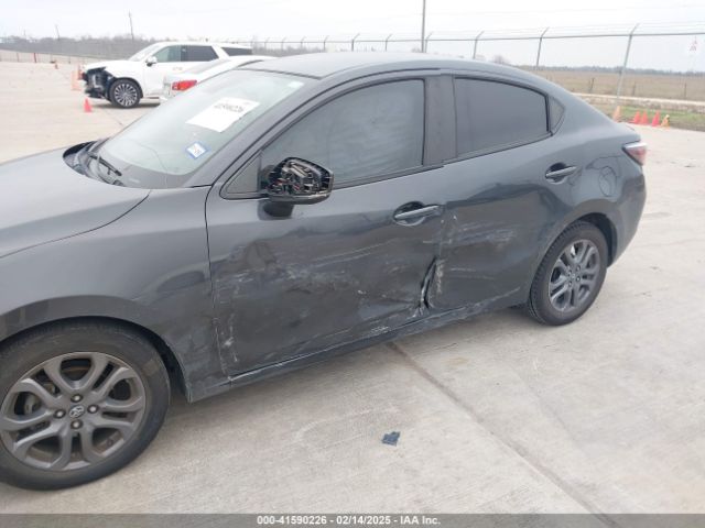 3MYDLBYV2KY520151 Toyota YARIS LE
